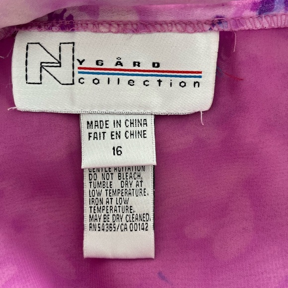 Nygard collection Pink skirt Wrap bow side 
abstract floral patterns size 16 - Picture 7 of 7